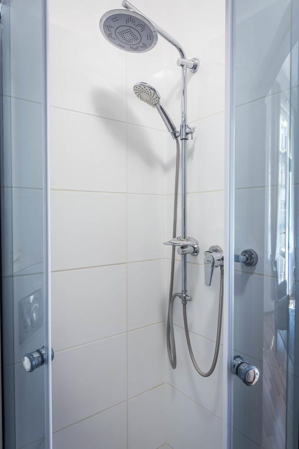 Fragola Budget Apartments & Rooms Cracovia Esterno foto